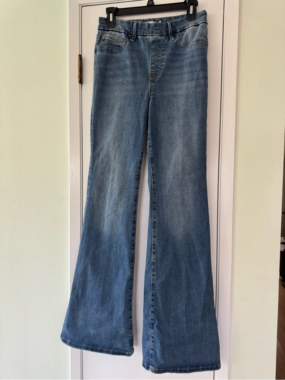 Good American Medium Wash Flare Jeans